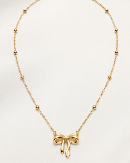 Solenne Bow Pendant Necklace – Close-up detail