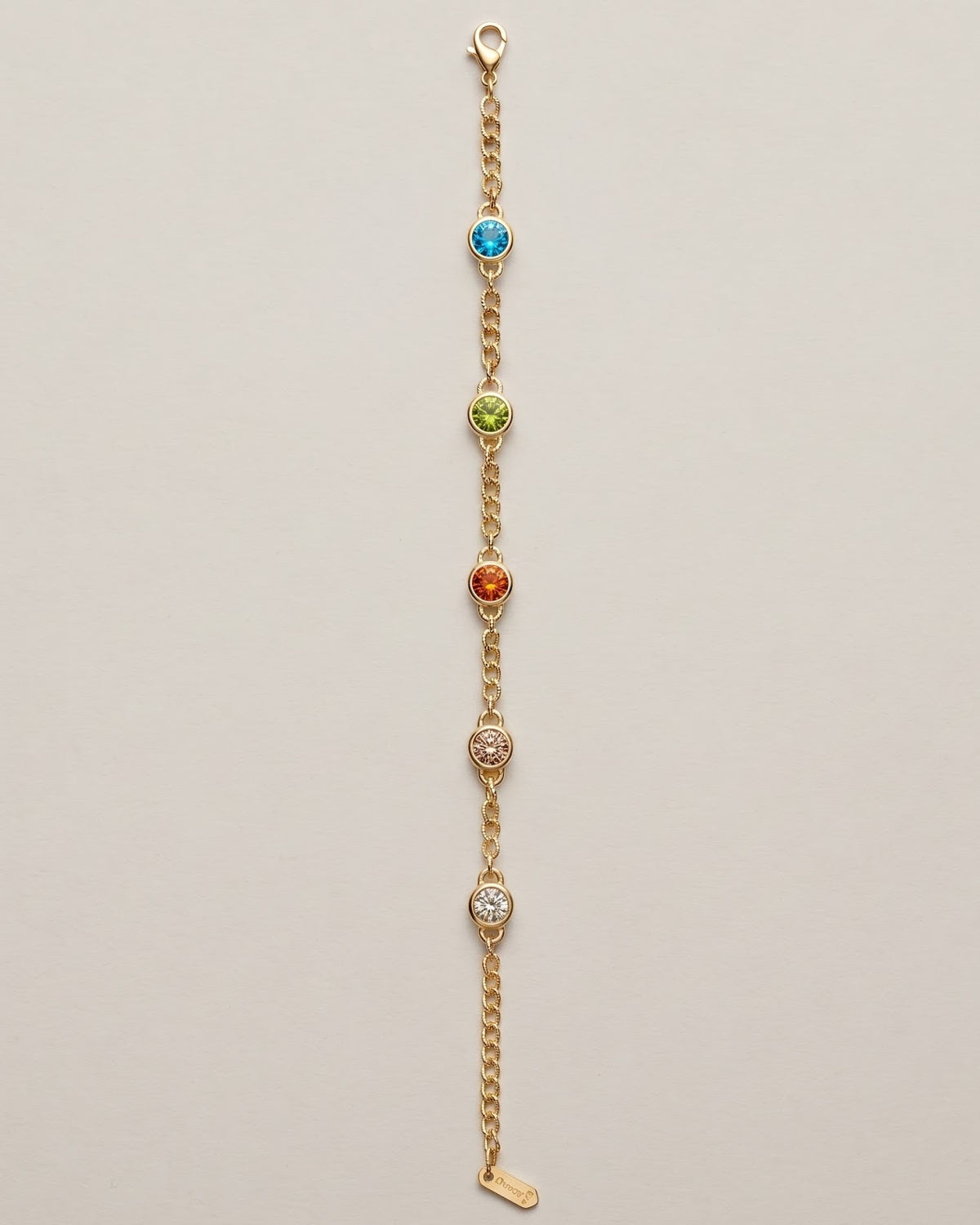 Solymi Prism Chain Bracelet – Close-up detail