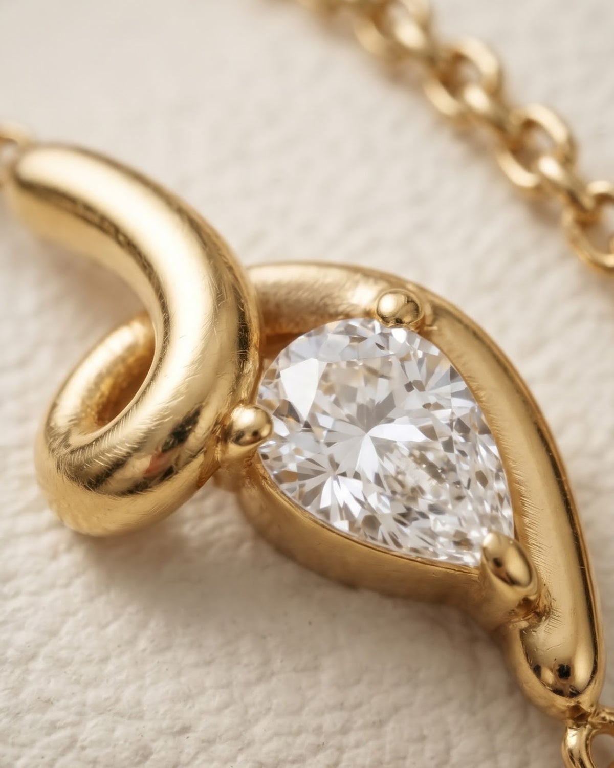 Solette Wave Solitaire Chain Bracelet — cinematic shot