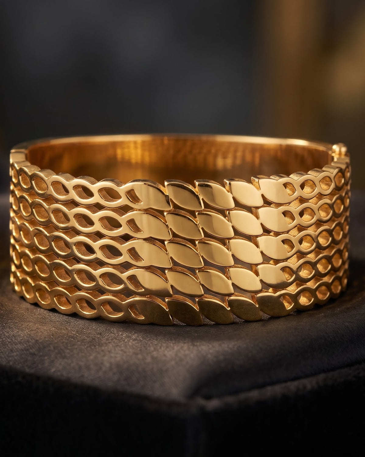 Solketh Woven Scale Bangle — close-up detail