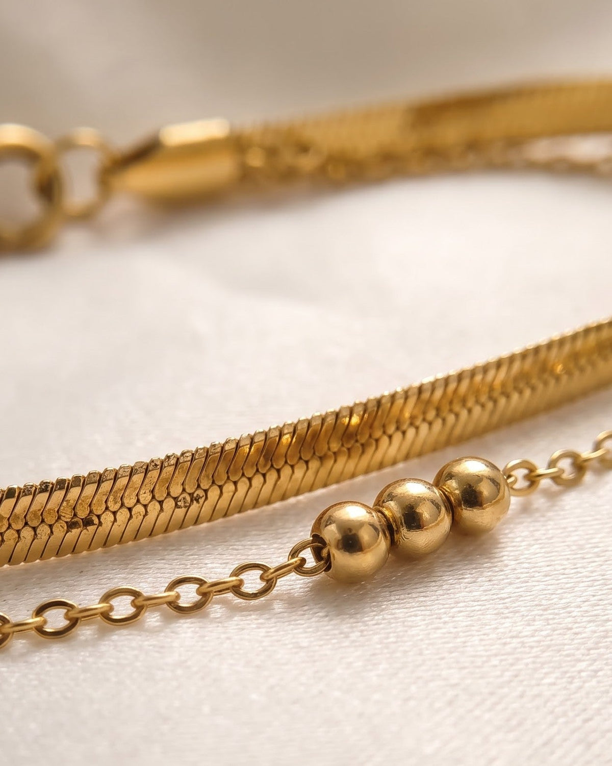Solzane Duet Chain Bracelet - Cinematic Shot
