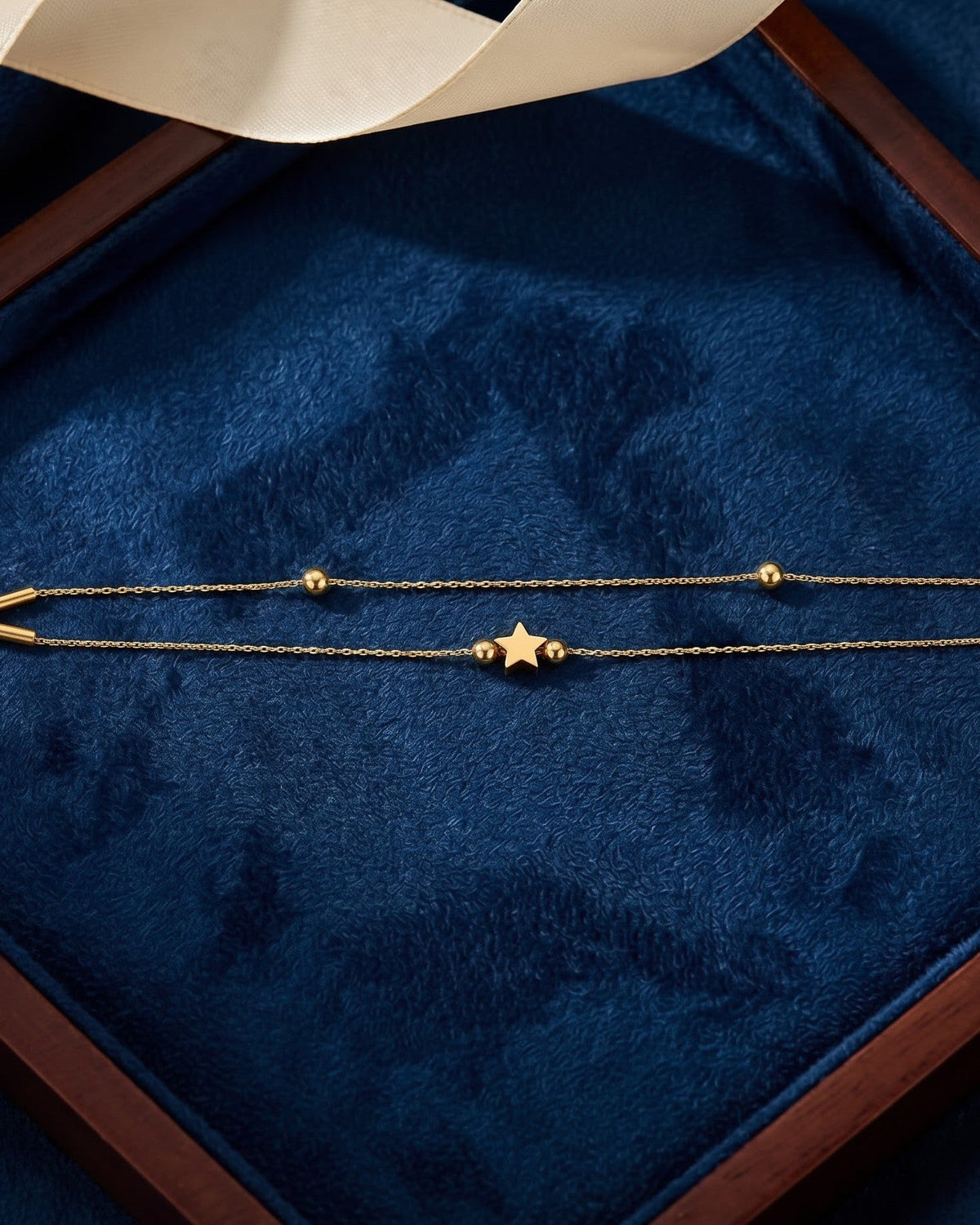 Solmiri Petite Star Chain Bracelet - Close-up Detail Shot