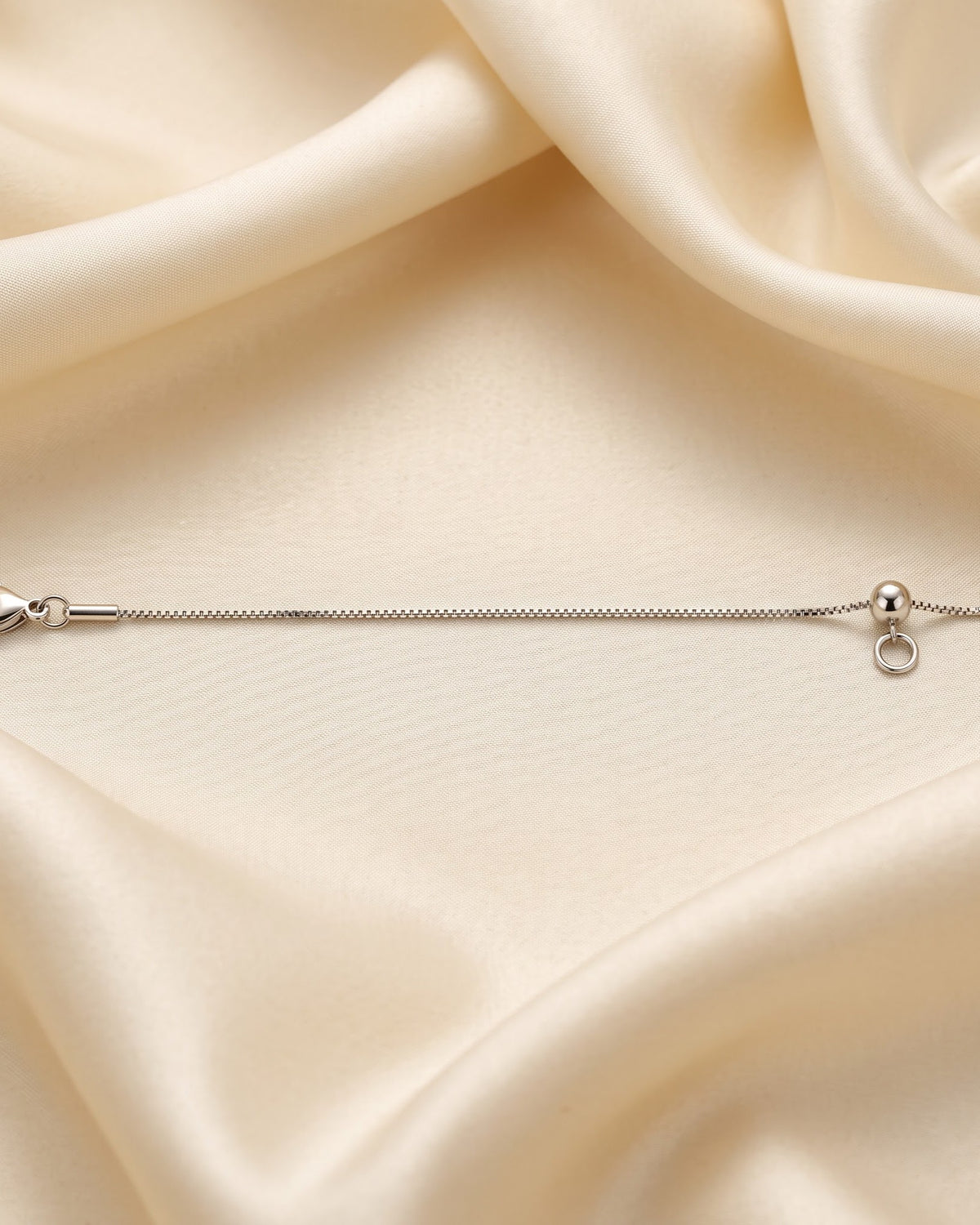 Solyen Slider Chain Anklet - Hero Shot