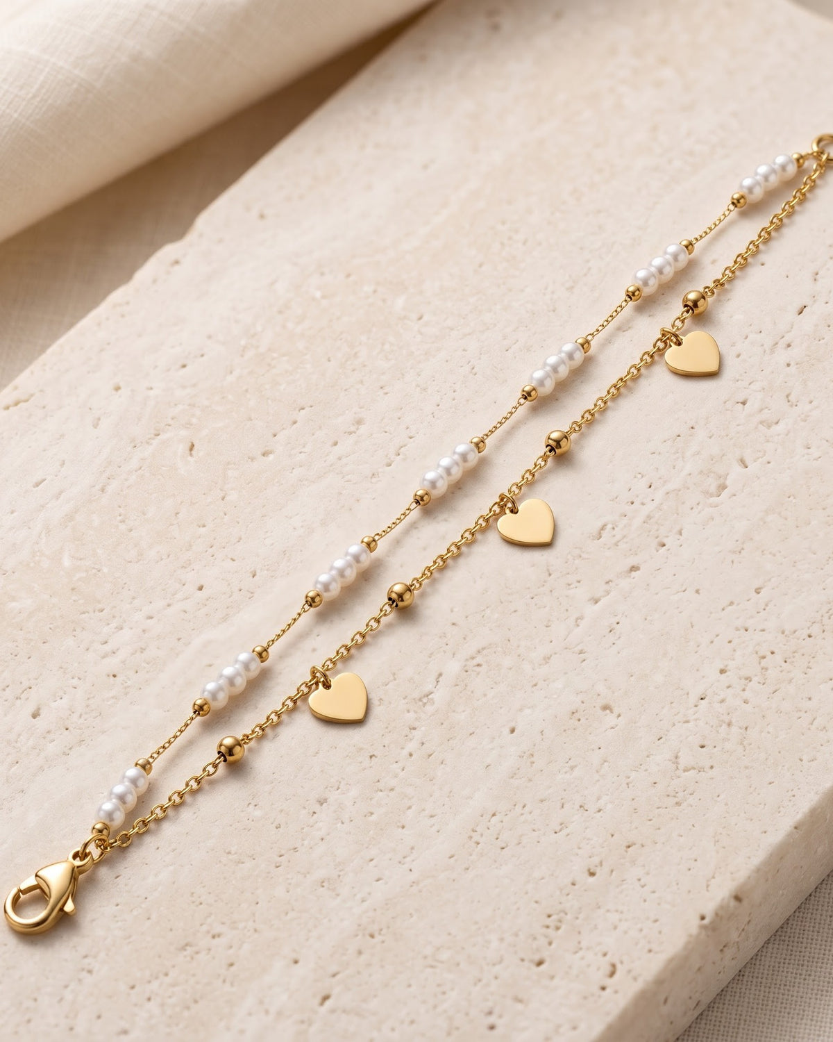 Solmaya Duo Heart Chain Bracelet — close-up detail