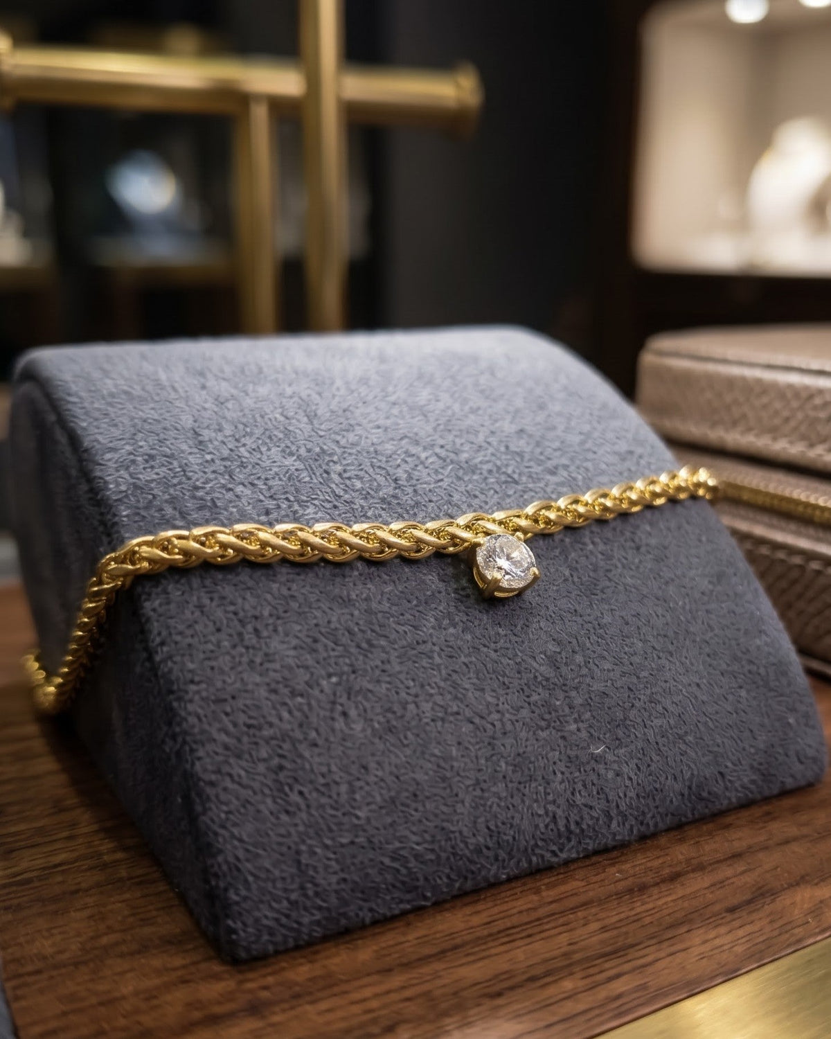 Solthera Twist Solitaire Chain Bracelet - Hero Shot