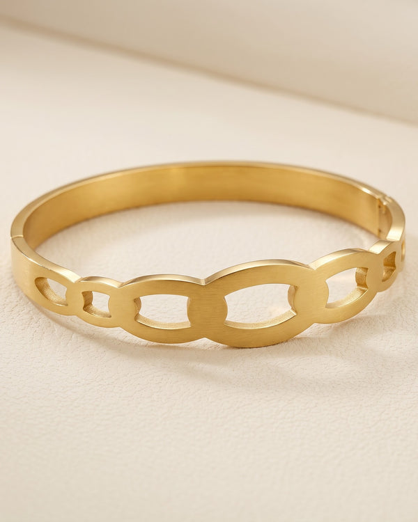 Solorin Oval Link Bangle