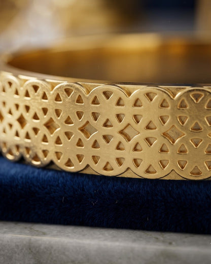 Soltaya Orbit Bangle — cinematic shot