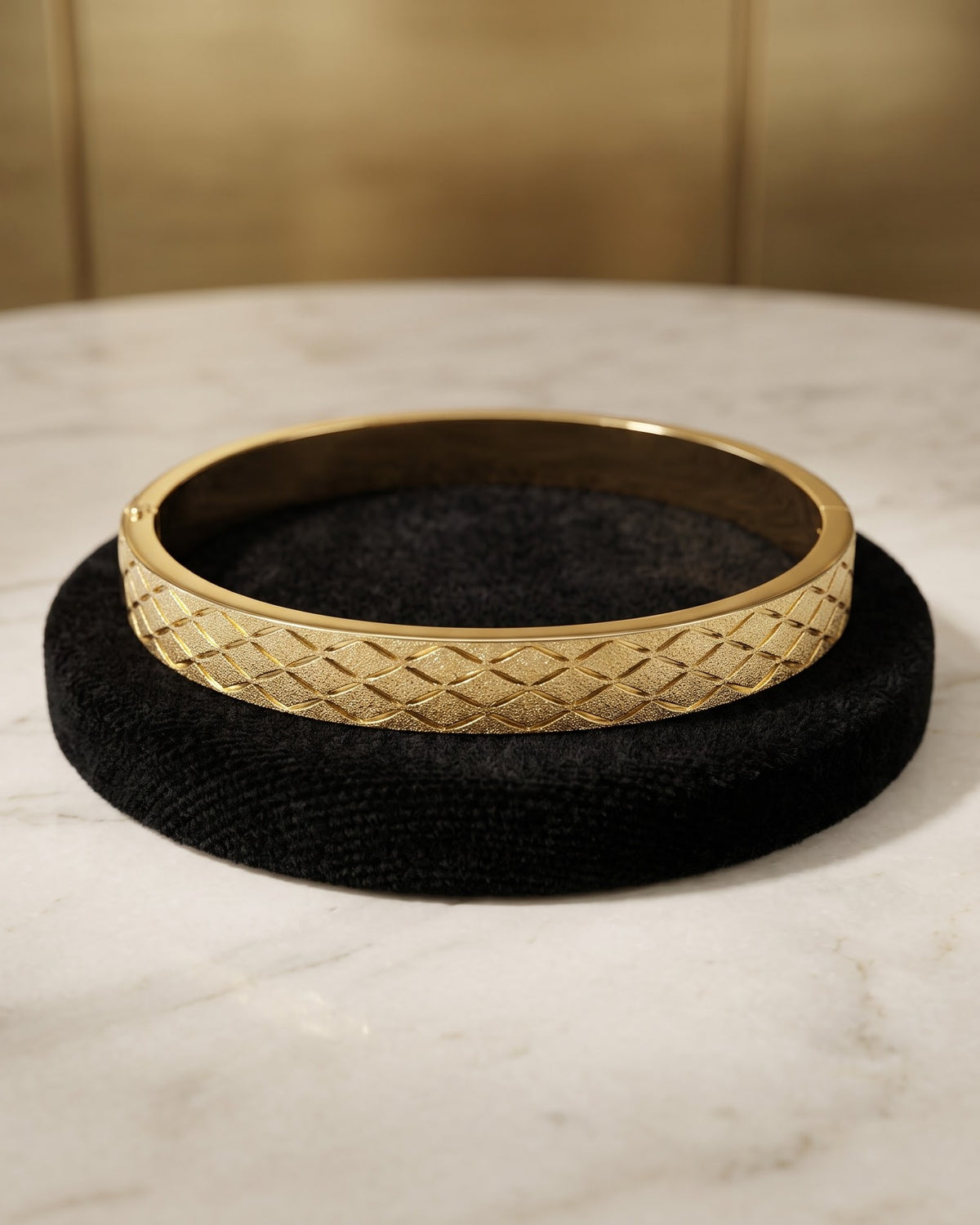 Solwira Lattice Bangle — display shot