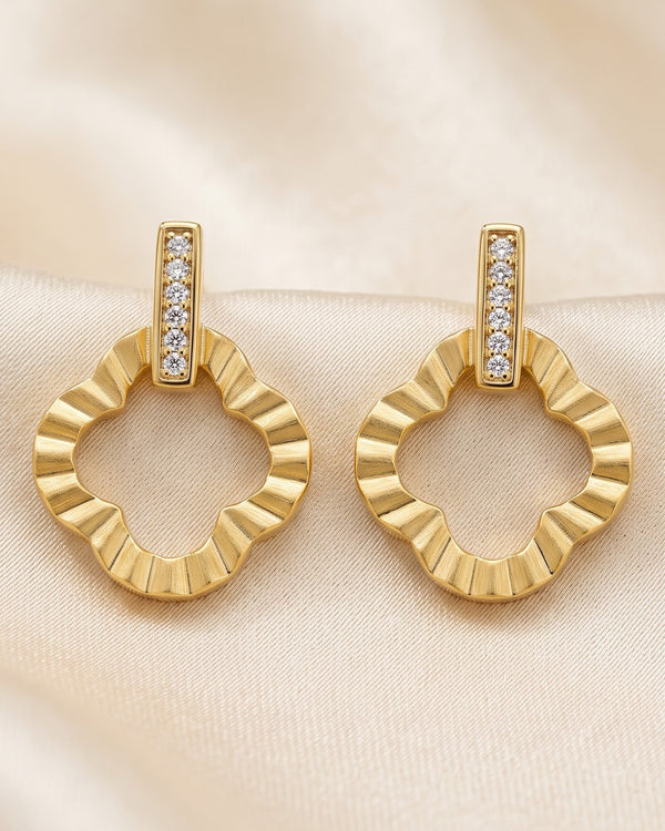 Solniara Clover Drop Earrings