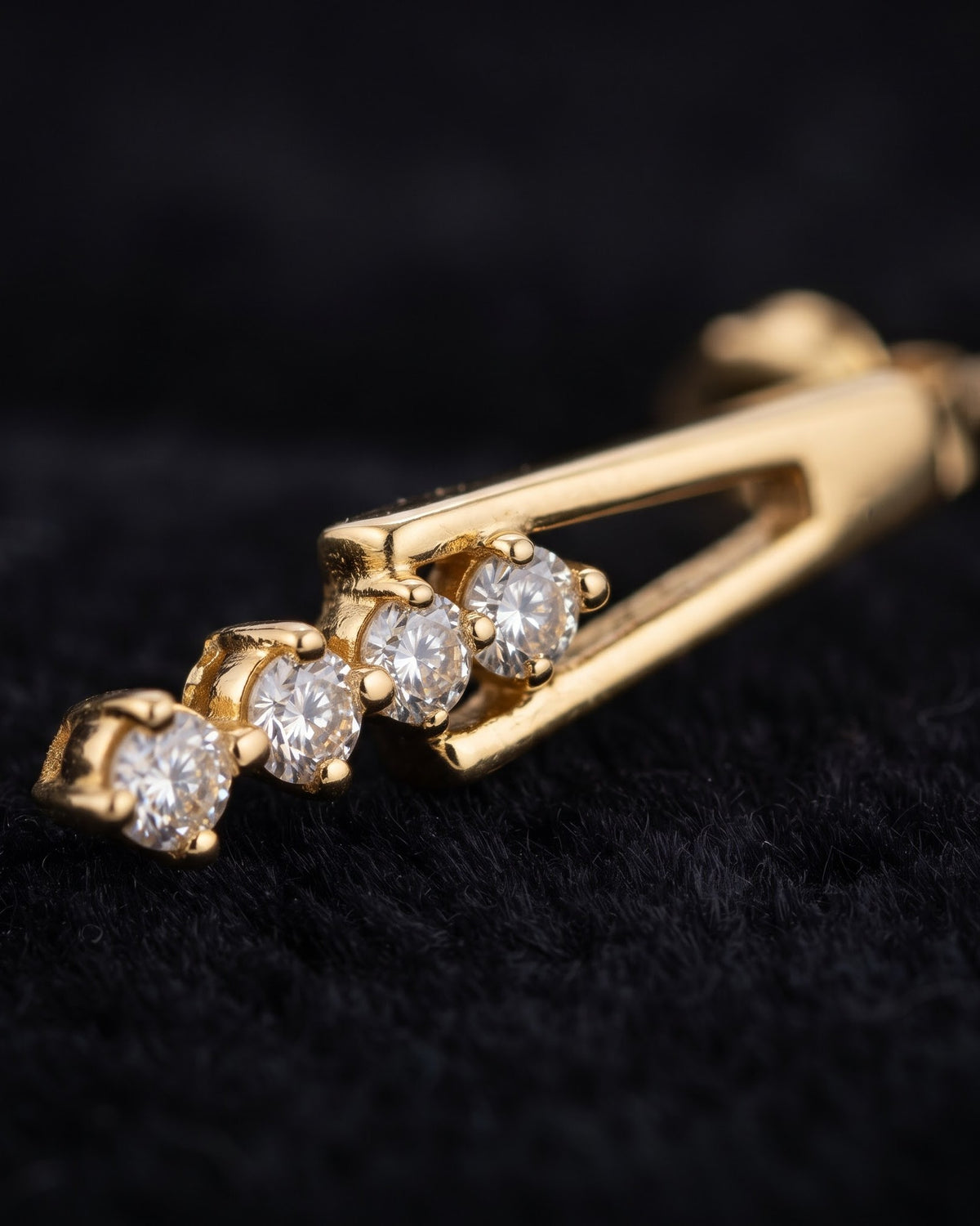 Solvarya V Line Drop Earrings - Detail view