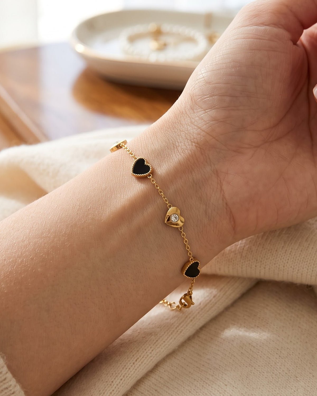 Solmaren Black Heart Chain Bracelet - Model view