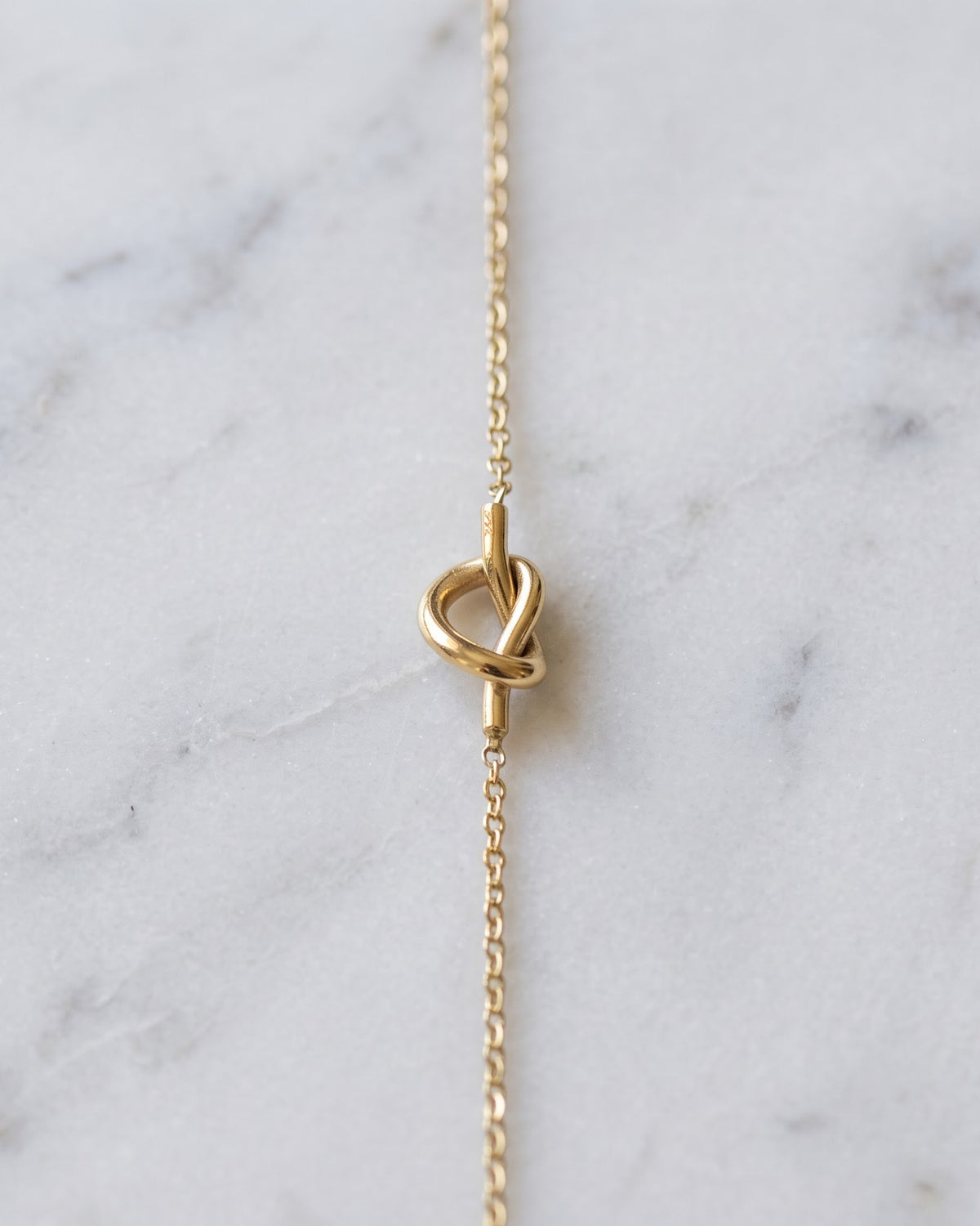 Solverin Love Knot Chain Bracelet - Hero view