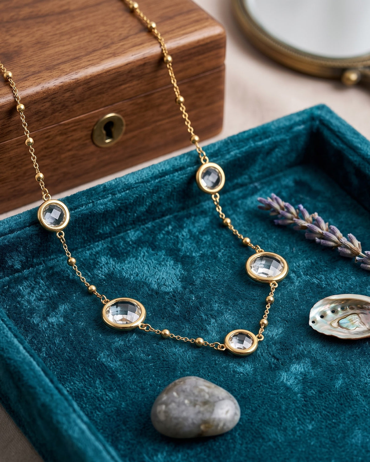 Solivane Station Chain Necklace - Close-up view