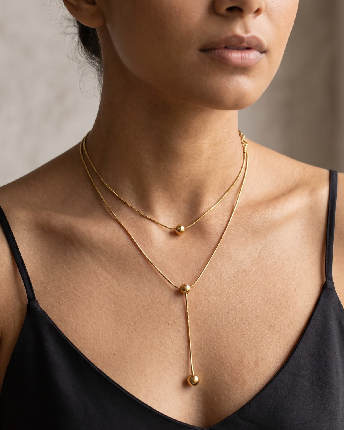 Solquenn Twin Ball Lariat Necklace - Model view