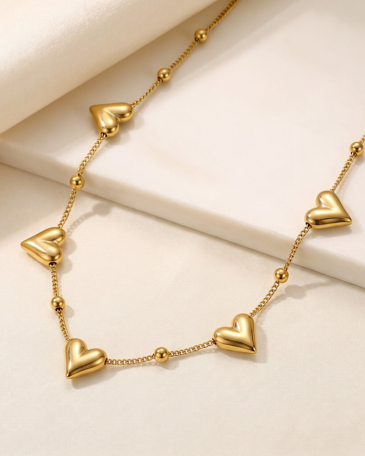 Solvenna Five Heart Chain Necklace - hero view