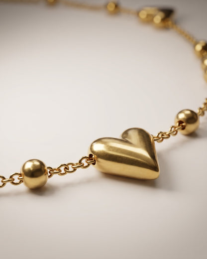 Solvenna Five Heart Chain Necklace - cinematic view
