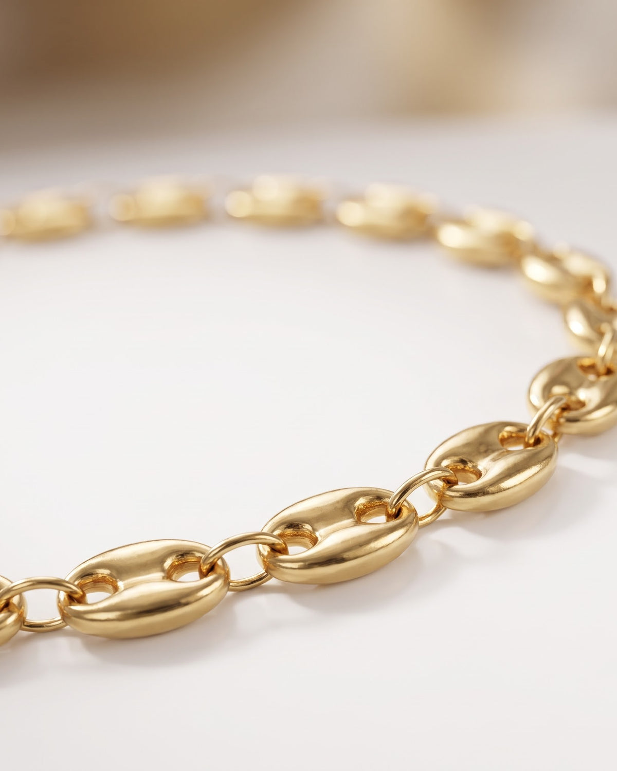 Solrenna Mariner Chain Anklet - cinematic view
