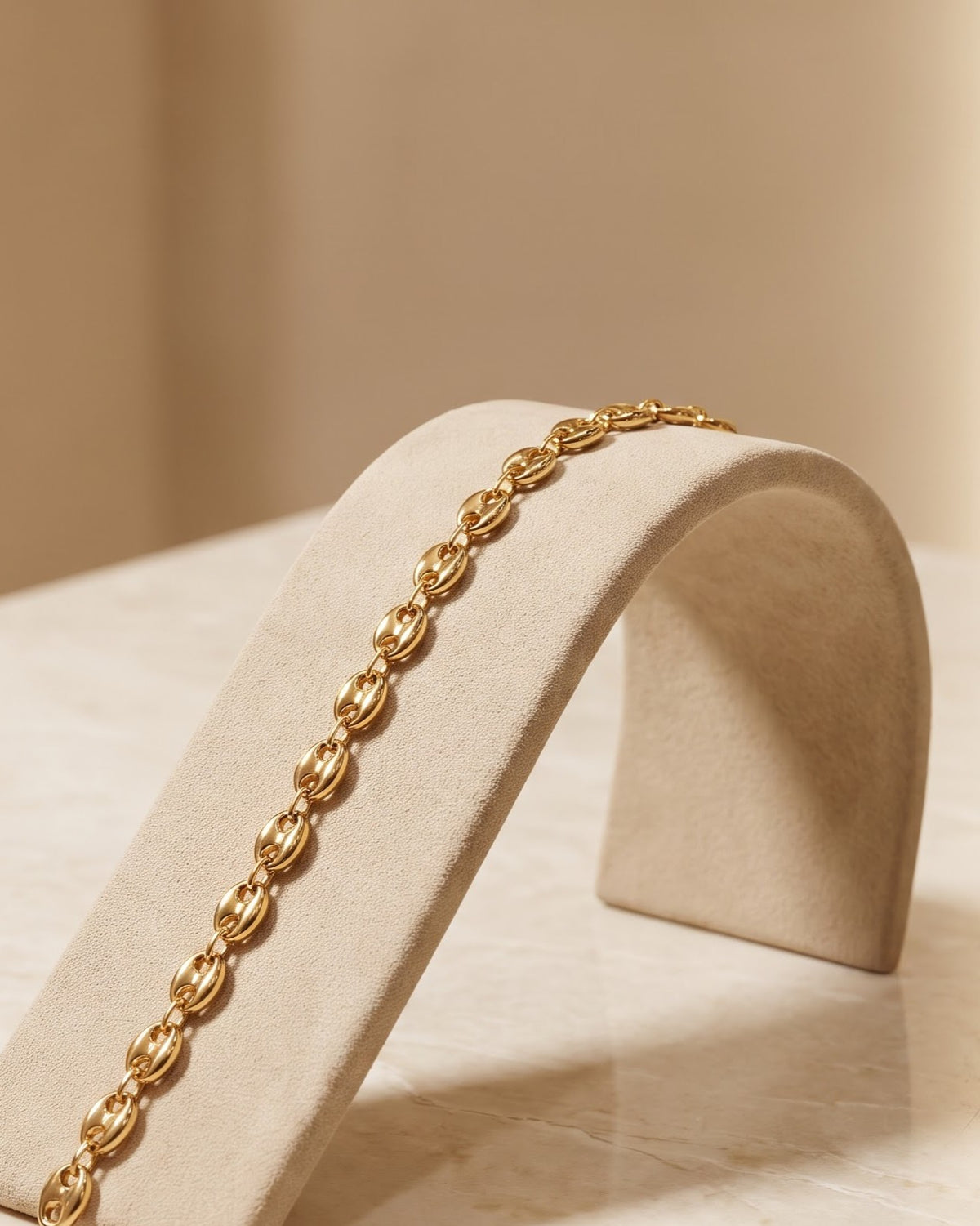 Solrenna Mariner Chain Anklet - display view