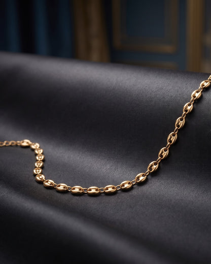 Solrenna Mariner Chain Anklet - close-up view
