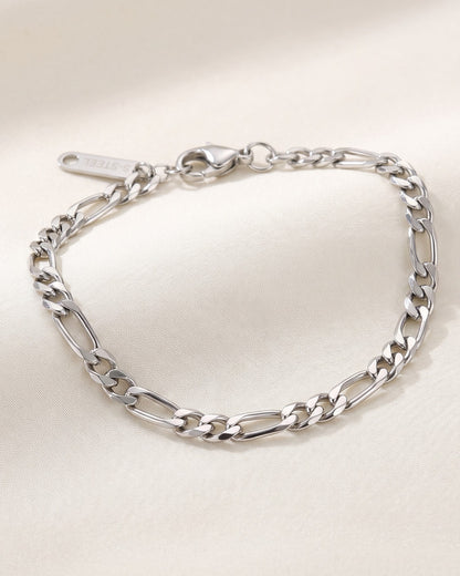 Solaren Figaro Chain Bracelet - Hero Shot