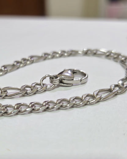 Solaren Figaro Chain Bracelet - Cinematic Shot
