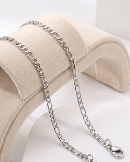 Solaren Figaro Chain Bracelet - Stand Display Shot