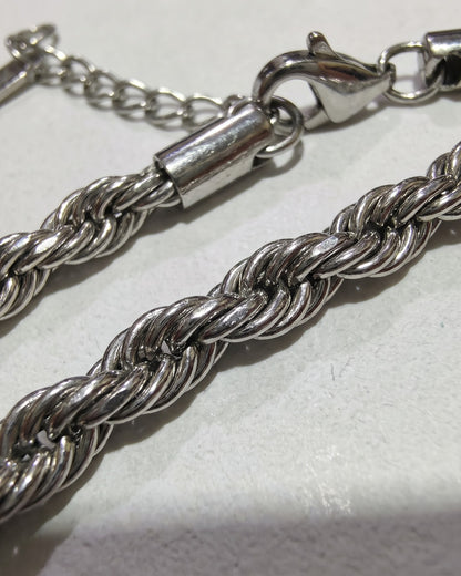 Solvire Rope Chain Bracelet - Cinematic Shot
