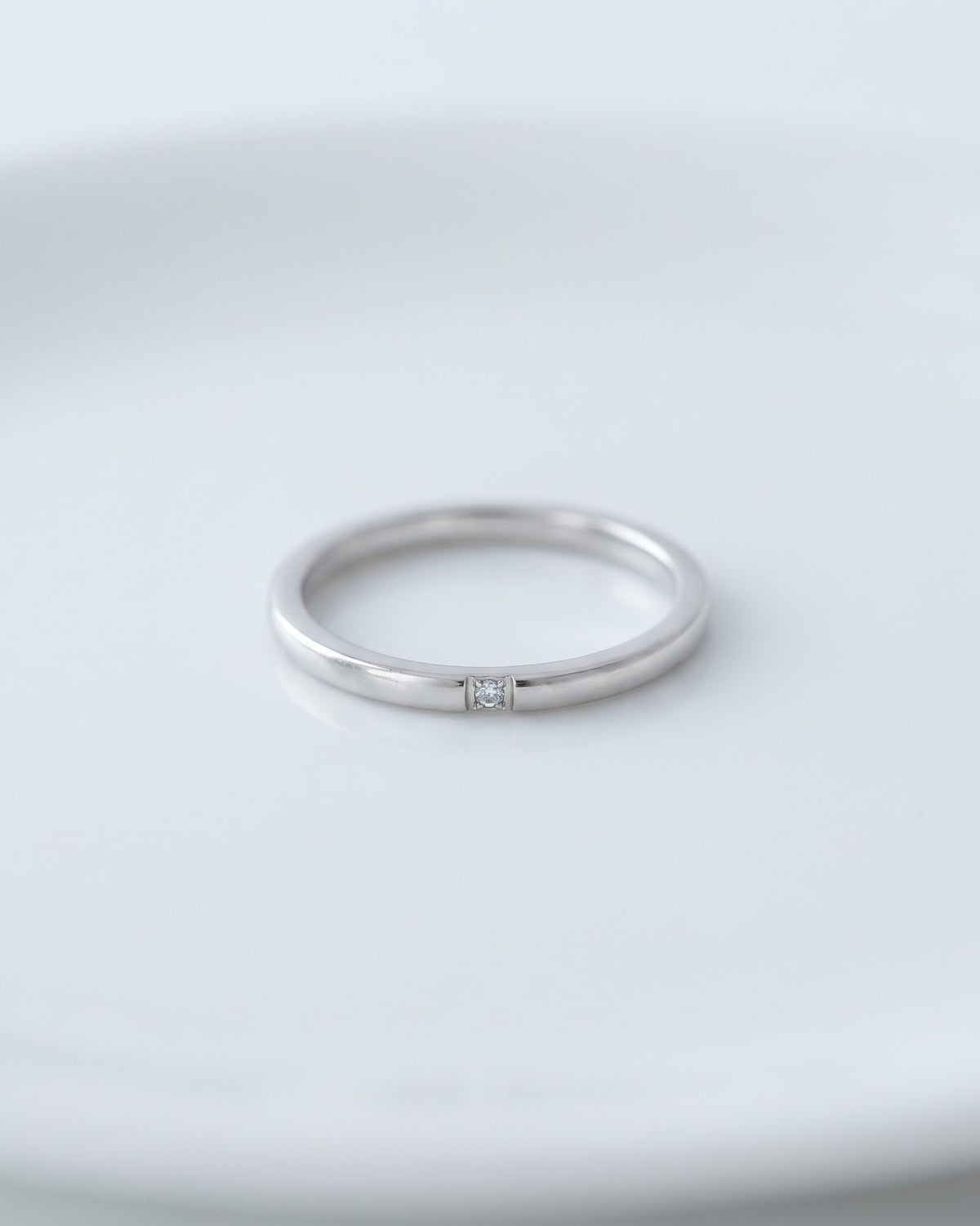 Solmira Slim Stone Band Ring - Silver Hero Shot