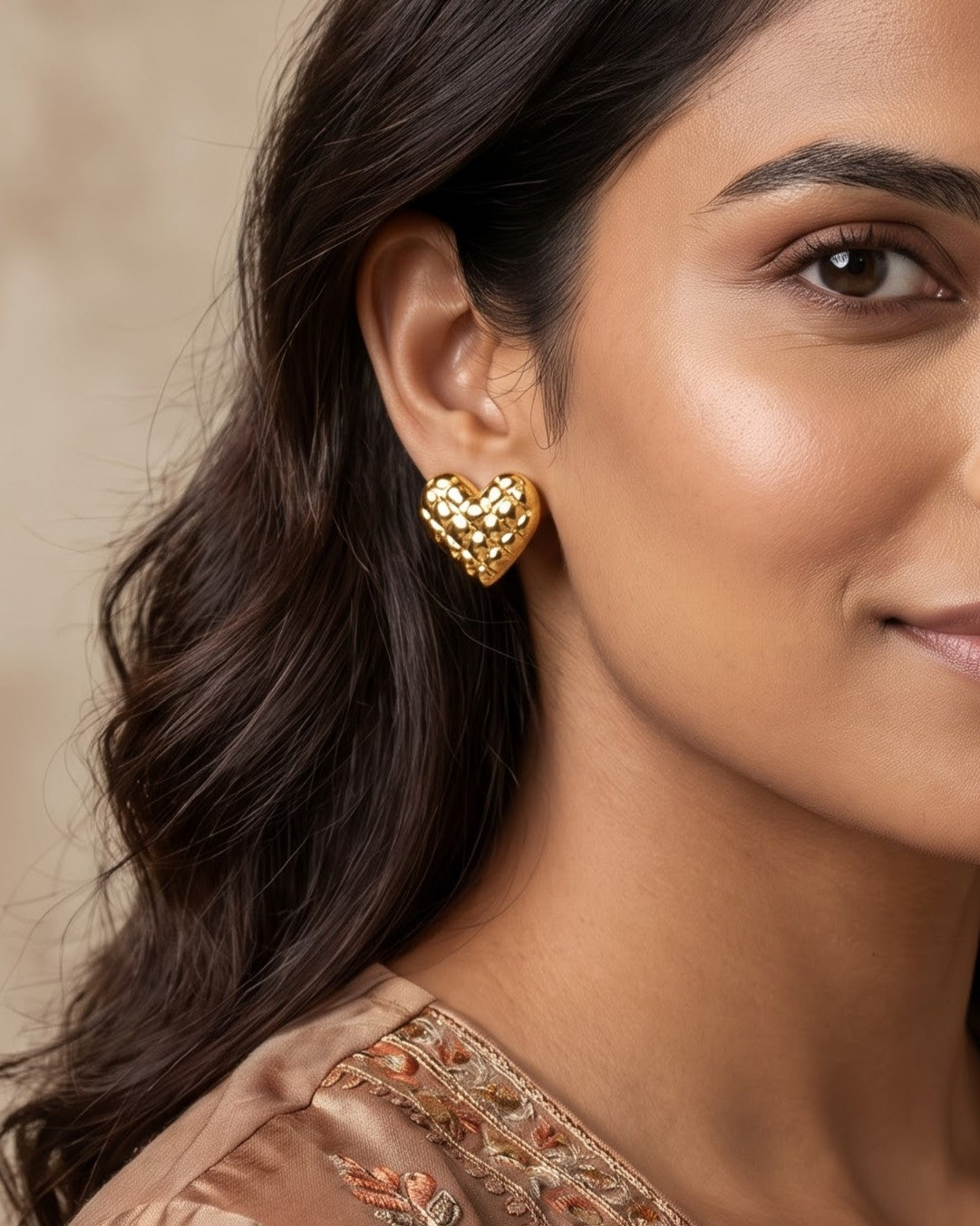Solvetra Lattice Heart Stud Earrings - Model Worn Shot