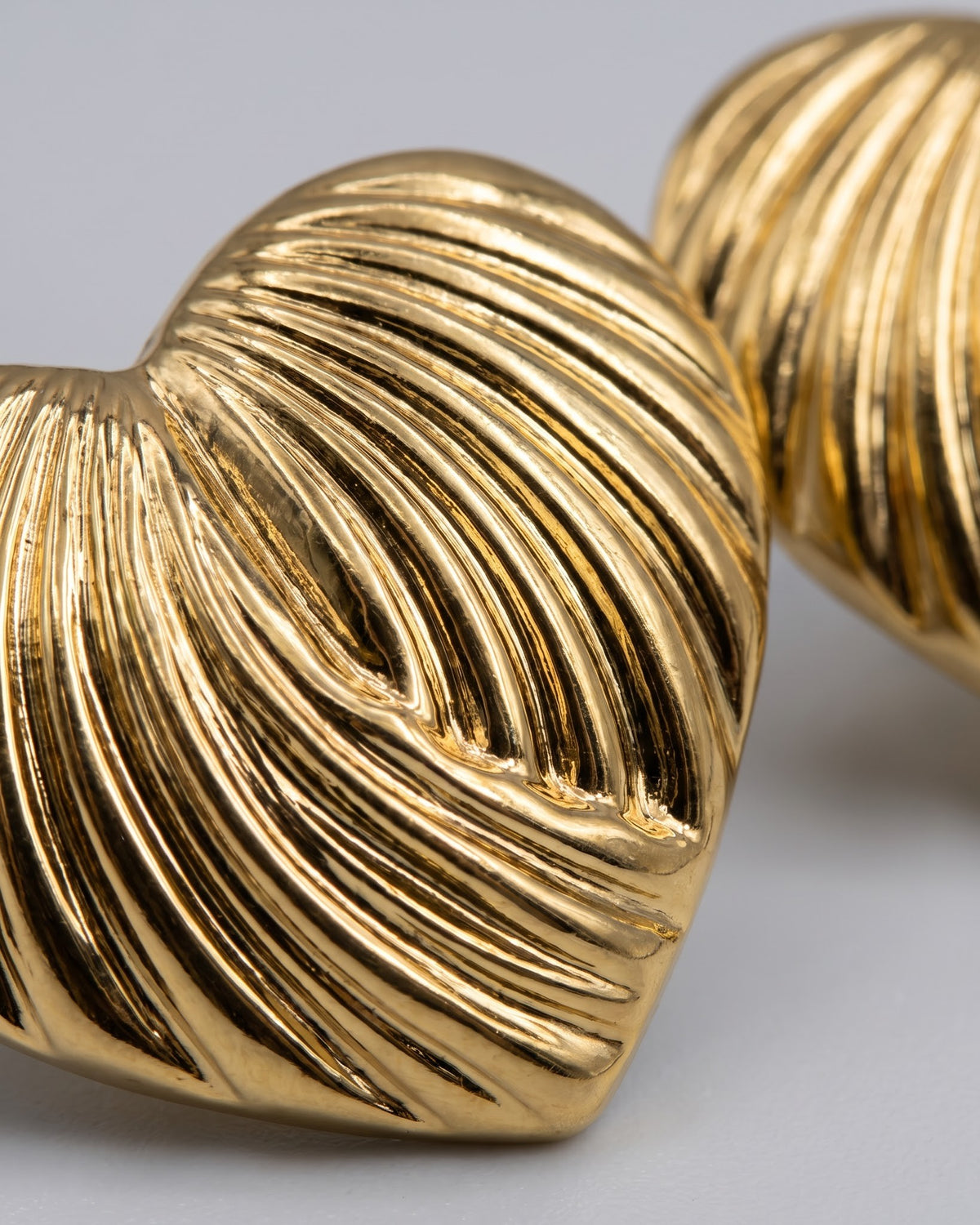 Solmiel Feather Heart Stud Earrings - Cinematic Shot