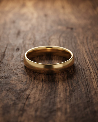 Solhavi Dome Band Ring - Close-up Detail Shot