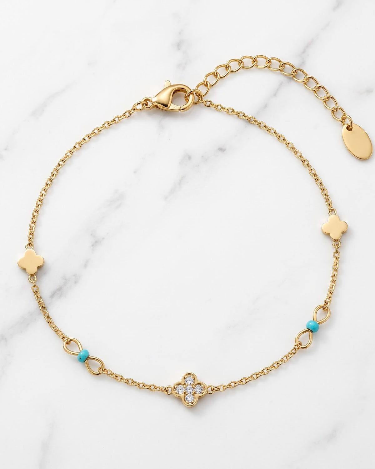 Solcaris Clover Charm Anklet - close-up view