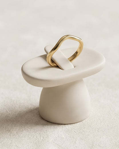 Solvaya Wave Band Ring - Stand / Display Shot