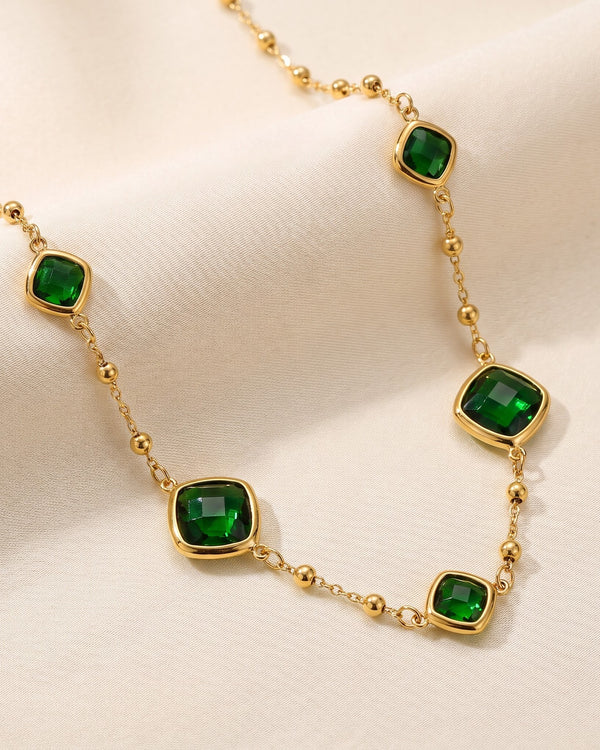 Solverre Green Stone Chain Necklace