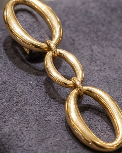 Solveca Link Dangle Earrings - Cinematic Shot