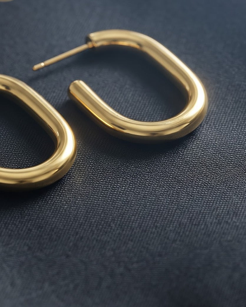 Solkavi Arc Stud Earrings - Cinematic Shot