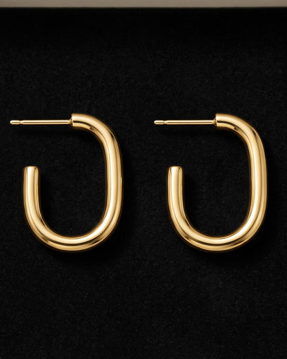 Solkavi Arc Stud Earrings - Close-up Detail