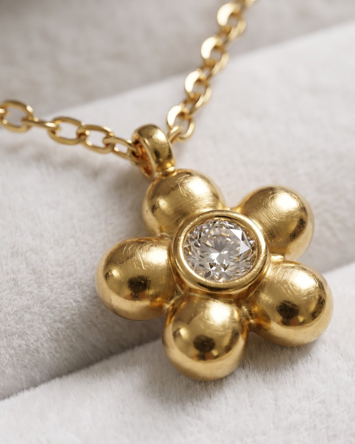 Soleen Petite Flower Pendant Necklace - Cinematic shot