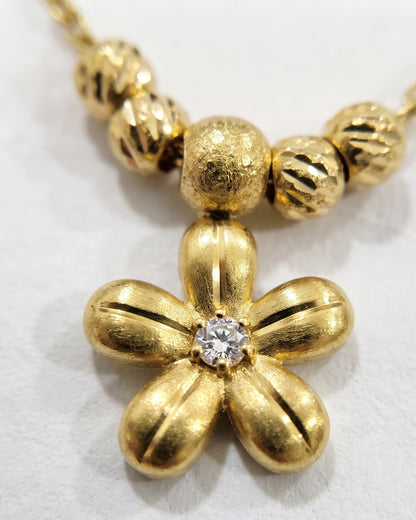 Solveta Petal Pendant Necklace - Cinematic Shot