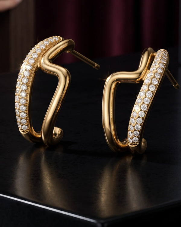 Soltavi Zigzag Stud Earrings
