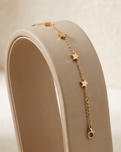 Solvie Star Charm Chain Bracelet - Display shot
