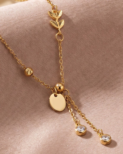 Solkona Leaf Drop Lariat Necklace – Hero Shot