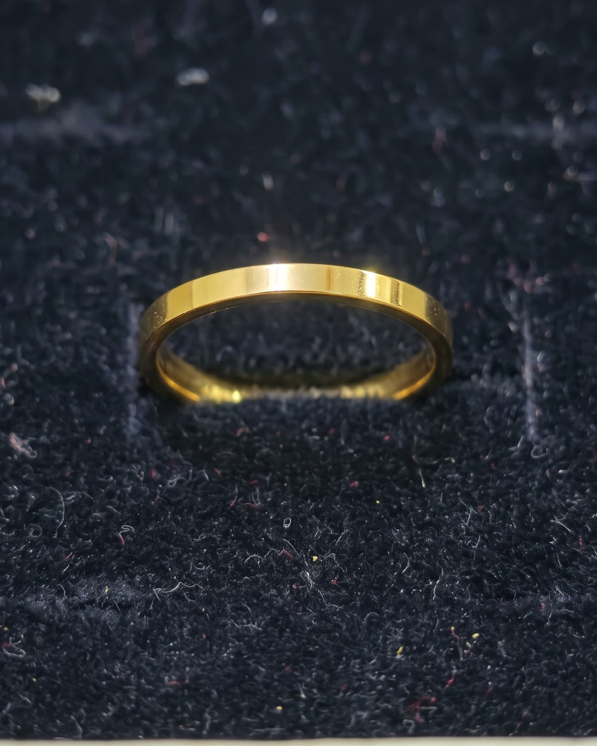 Solvire Edge Band Ring - Cinematic Shot