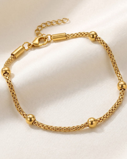 Solmeva Station Chain Bracelet - Hero Shot