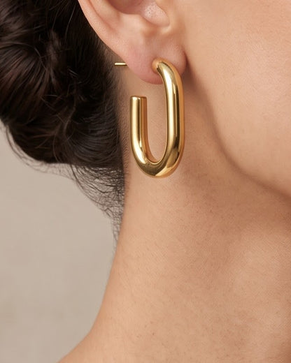 Solkavi Arc Stud Earrings - Worn Shot