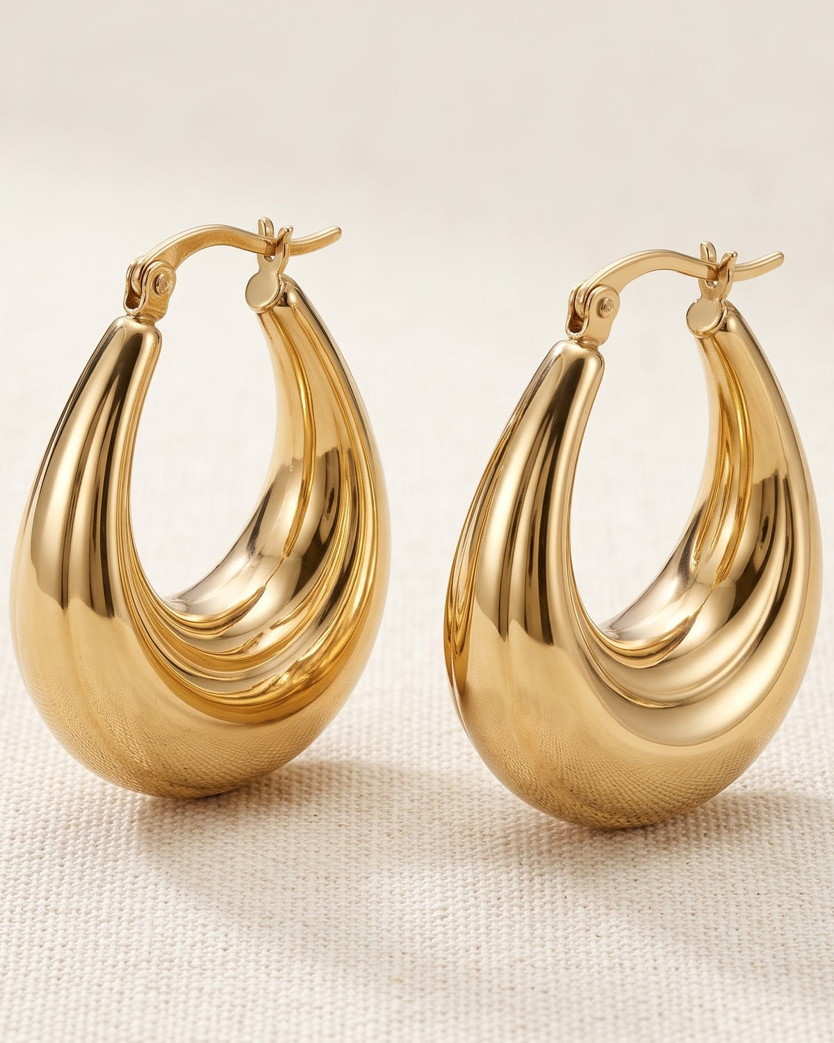 Solveka Dome Hoop Earrings - Close-up Detail Shot
